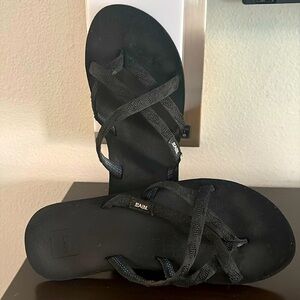 Teva Women Outdoor Comfort Sandals shoes sz 6